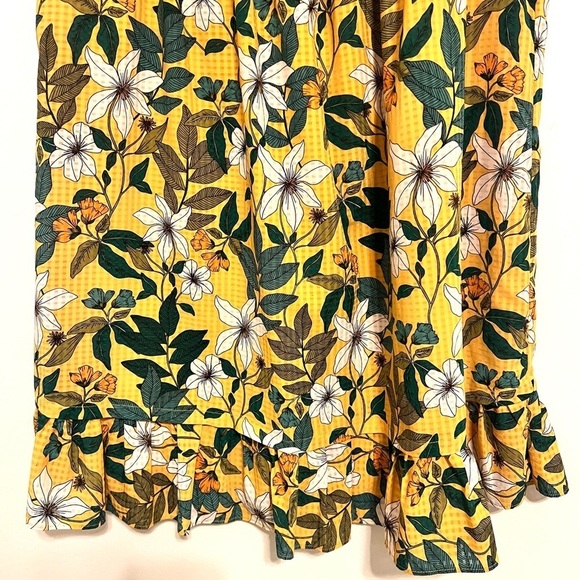 2/$30 Who What Wear - Yellow Floral Babydoll Dress - Picture 5 of 8